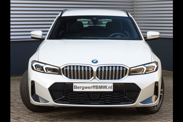 BMW 3 Serie Touring 330e M-Sport - ACC - Trekhaak - Hifi - Stuurwiel verwarmd - Camera