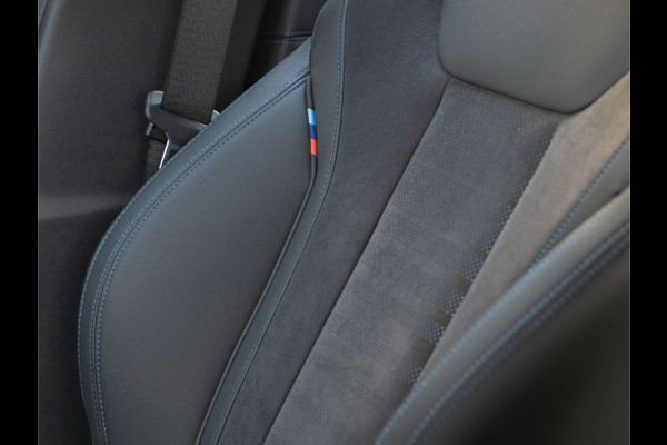 BMW 3 Serie Touring 330e M-Sport - ACC - Trekhaak - Hifi - Stuurwiel verwarmd - Camera