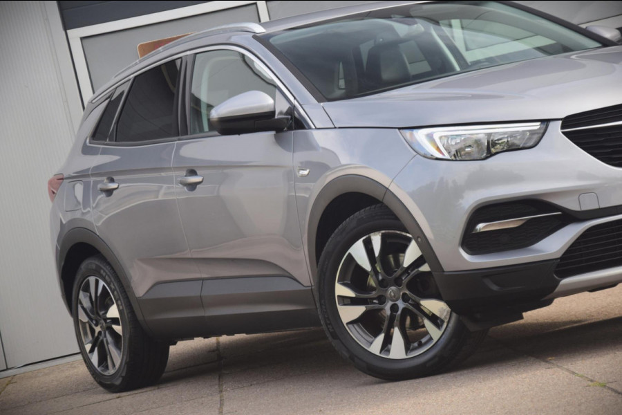 Opel Grandland X 1.2 Turbo Business Executive COMFORT STOELEN/DAKRAILS/RADIO-CD