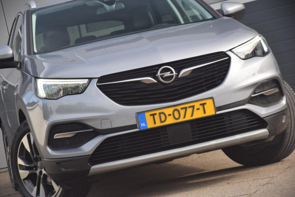 Opel Grandland X 1.2 Turbo Business Executive COMFORT STOELEN/DAKRAILS/RADIO-CD