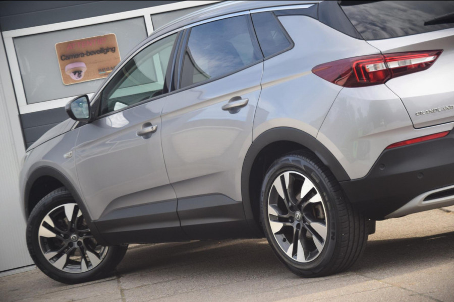 Opel Grandland X 1.2 Turbo Business Executive COMFORT STOELEN/DAKRAILS/RADIO-CD