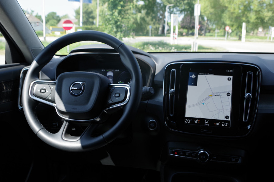 Volvo XC40 1.5 T5 263 PK Recharge Inscription PHEV, Leder, Trekhaak, 360 Camera, H/K Sound