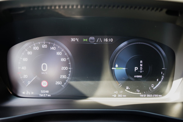 Volvo XC40 1.5 T5 263 PK Recharge Inscription PHEV, Leder, Trekhaak, 360 Camera, H/K Sound