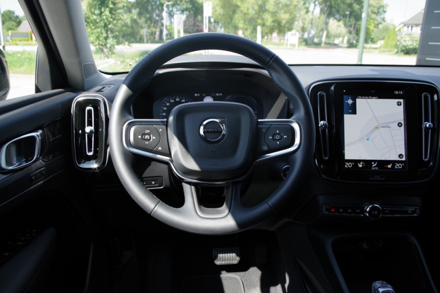 Volvo XC40 1.5 T5 263 PK Recharge Inscription PHEV, Leder, Trekhaak, 360 Camera, H/K Sound