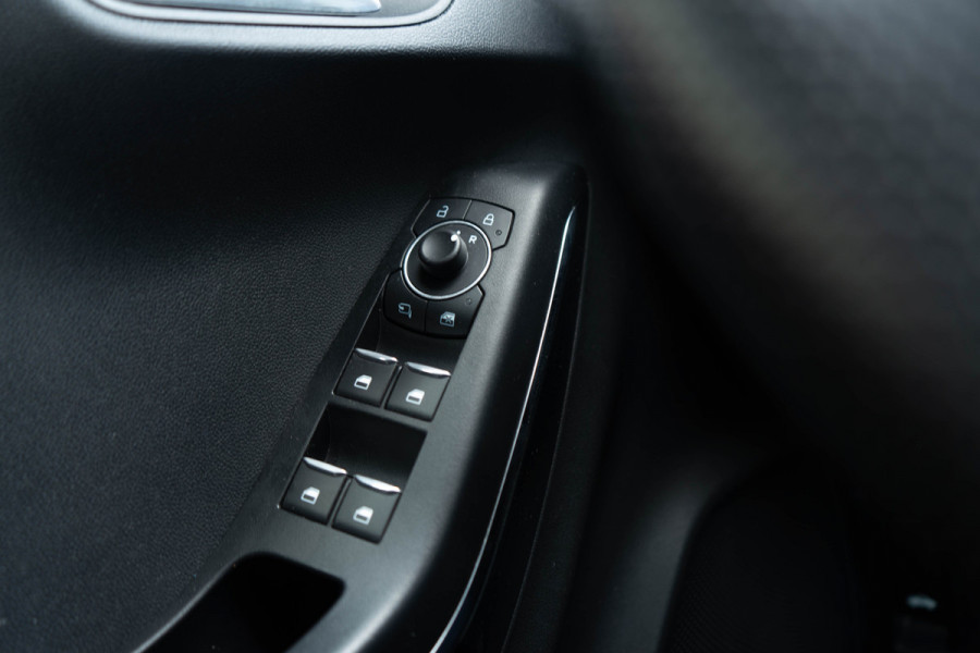 Ford Puma 1.0 EcoBoost Hybrid ST-Line / Virtual Cockpit/ Cruise Control/ Touch Navigatie/ 93kW (126PK)