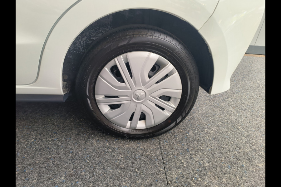 Mitsubishi Space Star 1.2 Connect+ uit 2022 Rijklaar + 12 maanden Bovag-garantie Henk Jongen Auto's in Helmond,  al 50 jaar service zoals 't hoort!