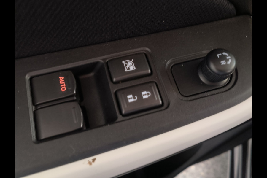 Suzuki Swift 1.2 Select Smart Hybrid uit 2021 Rijklaar + 12 maanden Bovag-garantie Henk Jongen Auto's in Helmond,  al 50 jaar service zoals 't hoort!