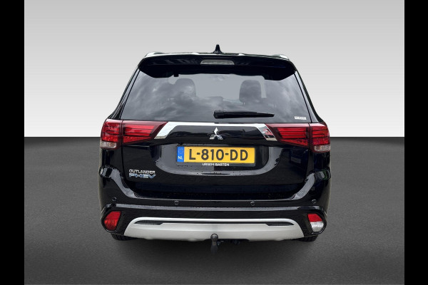 Mitsubishi Outlander 2.4 PHEV LIMITED + adaptive cruise controle | elektrische achterklep | Tom Tom | verwarmbaar stuurwiel