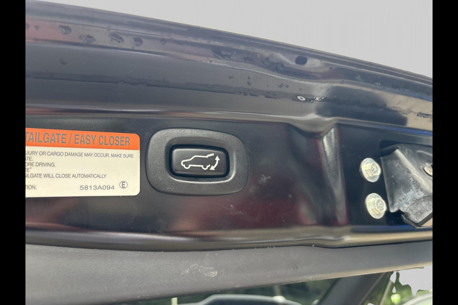Mitsubishi Outlander 2.4 PHEV LIMITED + adaptive cruise controle | elektrische achterklep | Tom Tom | verwarmbaar stuurwiel