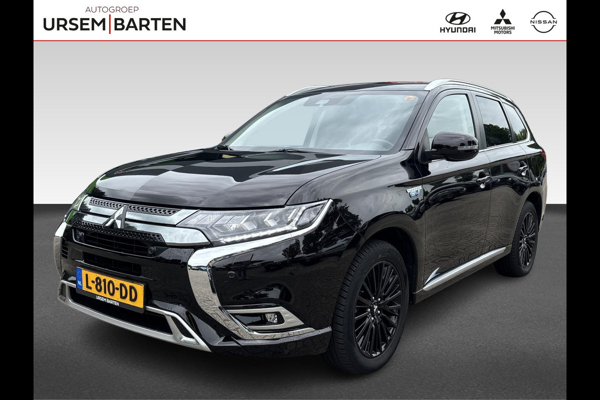 Mitsubishi Outlander 2.4 PHEV LIMITED + adaptive cruise controle | elektrische achterklep | Tom Tom | verwarmbaar stuurwiel Mitsubishi Outlander 2.4 PHEV LIMITED + adaptive cruise controle | elektrische achterklep | Tom Tom | verwarmbaar stuurwiel