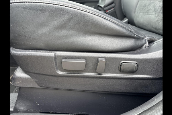 Mitsubishi Outlander 2.4 PHEV LIMITED + adaptive cruise controle | elektrische achterklep | Tom Tom | verwarmbaar stuurwiel