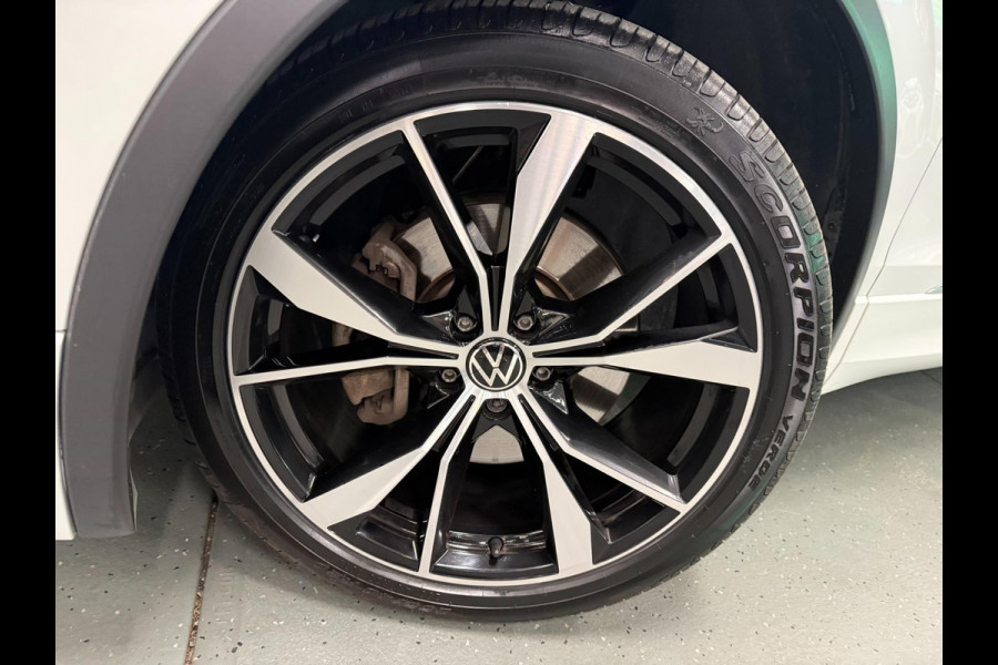 Volkswagen Tiguan 1.4 TSI eHybrid 2XR-LINE PANO/NAVI/V-COCKPIT/DAB/CARPLAY/H-UP/CAM///