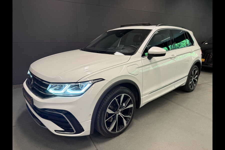 Volkswagen Tiguan 1.4 TSI eHybrid 2XR-LINE PANO/NAVI/V-COCKPIT/DAB/CARPLAY/H-UP/CAM///