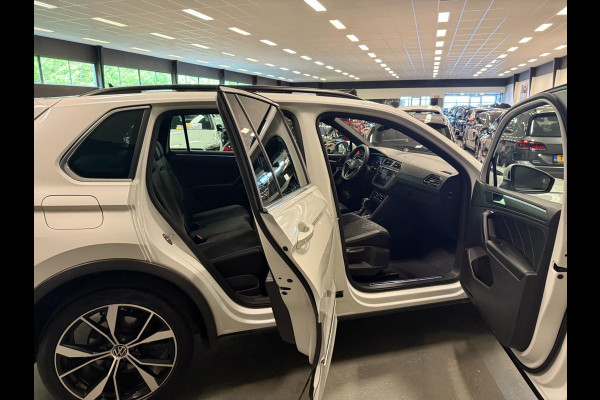Volkswagen Tiguan 1.4 TSI eHybrid 2XR-LINE PANO/NAVI/V-COCKPIT/DAB/CARPLAY/H-UP/CAM///