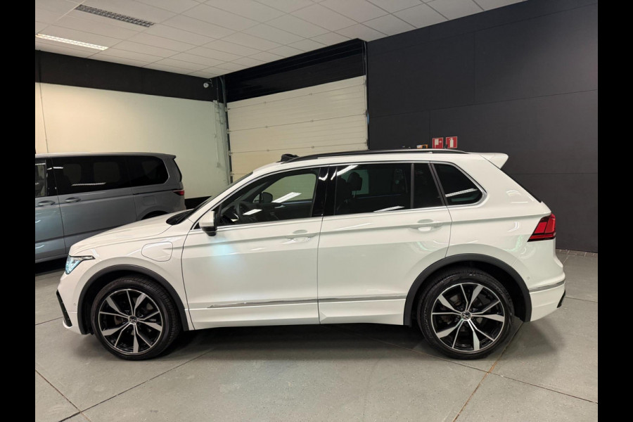 Volkswagen Tiguan 1.4 TSI eHybrid 2XR-LINE PANO/NAVI/V-COCKPIT/DAB/CARPLAY/H-UP/CAM///