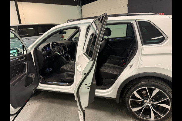 Volkswagen Tiguan 1.4 TSI eHybrid 2XR-LINE PANO/NAVI/V-COCKPIT/DAB/CARPLAY/H-UP/CAM///