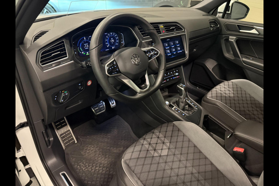 Volkswagen Tiguan 1.4 TSI eHybrid 2XR-LINE PANO/NAVI/V-COCKPIT/DAB/CARPLAY/H-UP/CAM///