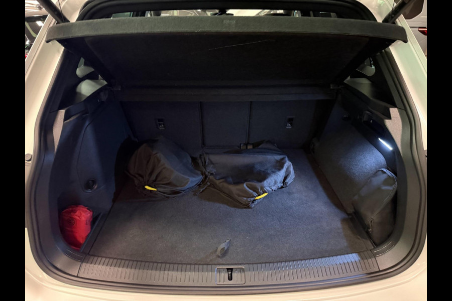 Volkswagen Tiguan 1.4 TSI eHybrid 2XR-LINE PANO/NAVI/V-COCKPIT/DAB/CARPLAY/H-UP/CAM///