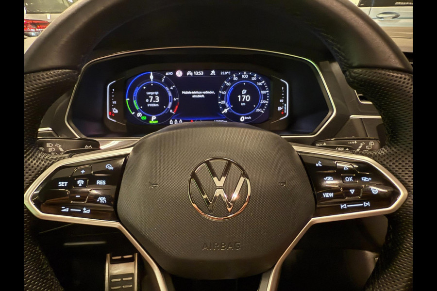 Volkswagen Tiguan 1.4 TSI eHybrid 2XR-LINE PANO/NAVI/V-COCKPIT/DAB/CARPLAY/H-UP/CAM///