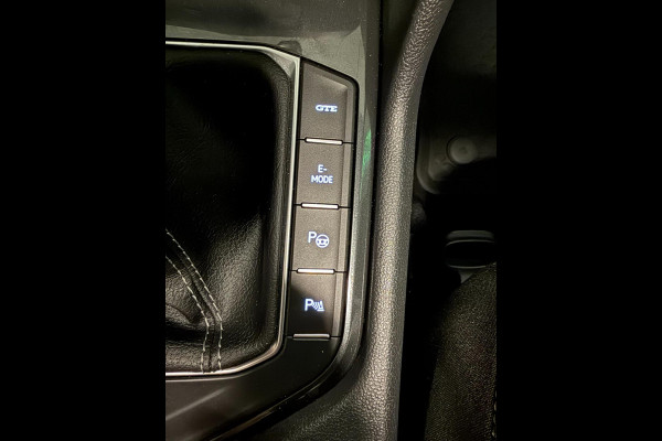 Volkswagen Tiguan 1.4 TSI eHybrid 2XR-LINE PANO/NAVI/V-COCKPIT/DAB/CARPLAY/H-UP/CAM///