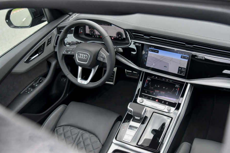 Audi Q8 60 TFSI e quattro Pro Line S Competition. BTW, RS Zetels, Pano, HUD, Laser, B&O, 360 3D, Trekh, Memory, ACC, Keyless, 23"!