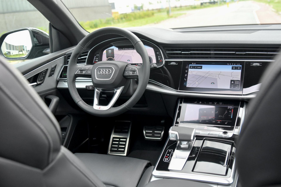 Audi Q8 60 TFSI e quattro Pro Line S Competition. BTW, RS Zetels, Pano, HUD, Laser, B&O, 360 3D, Trekh, Memory, ACC, Keyless, 23"!