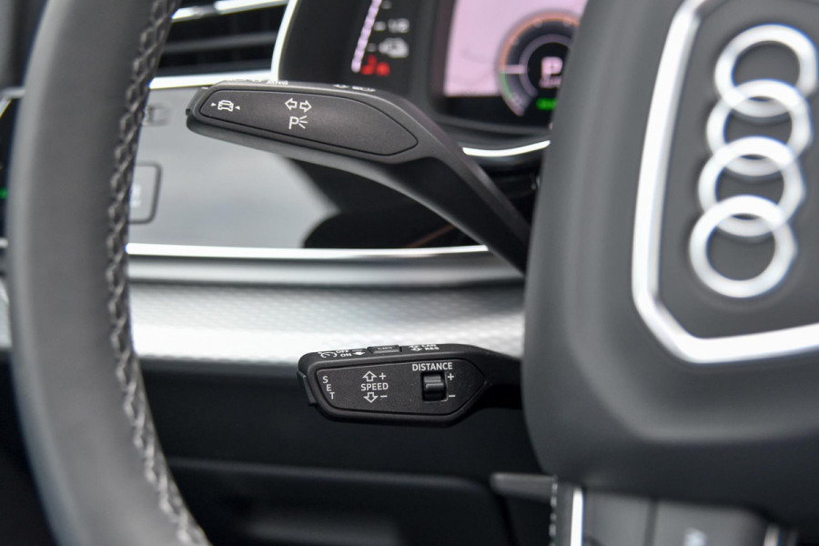 Audi Q8 60 TFSI e quattro Pro Line S Competition. BTW, RS Zetels, Pano, HUD, Laser, B&O, 360 3D, Trekh, Memory, ACC, Keyless, 23"!