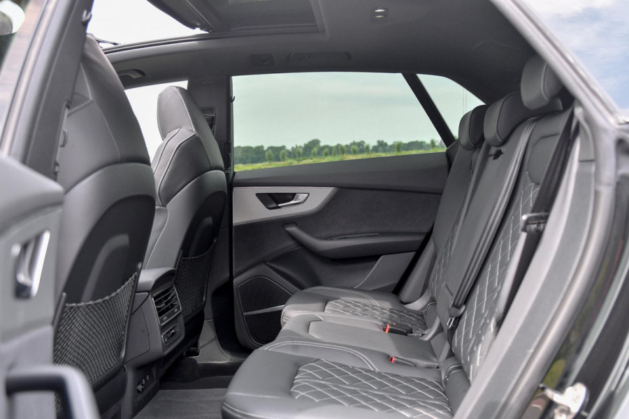 Audi Q8 60 TFSI e quattro Pro Line S Competition. BTW, RS Zetels, Pano, HUD, Laser, B&O, 360 3D, Trekh, Memory, ACC, Keyless, 23"!