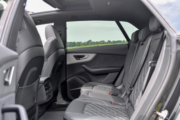 Audi Q8 60 TFSI e quattro Pro Line S Competition. BTW, RS Zetels, Pano, HUD, Laser, B&O, 360 3D, Trekh, Memory, ACC, Keyless, 23"!