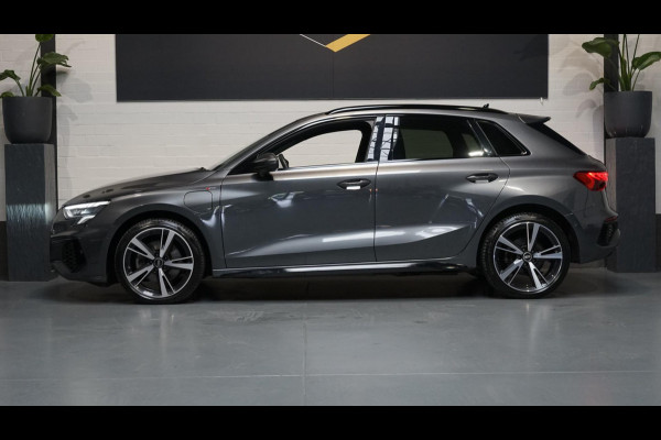 Audi A3 Sportback 40 TFSIe 3x S-Line BLACK OPTIK-AUTOMAAT-ACC-AMBIANCE-CAMERA-DRIVE SELECT-KEYLESS-MATRIX-NAVIGATIE-STOELVERWARMIN