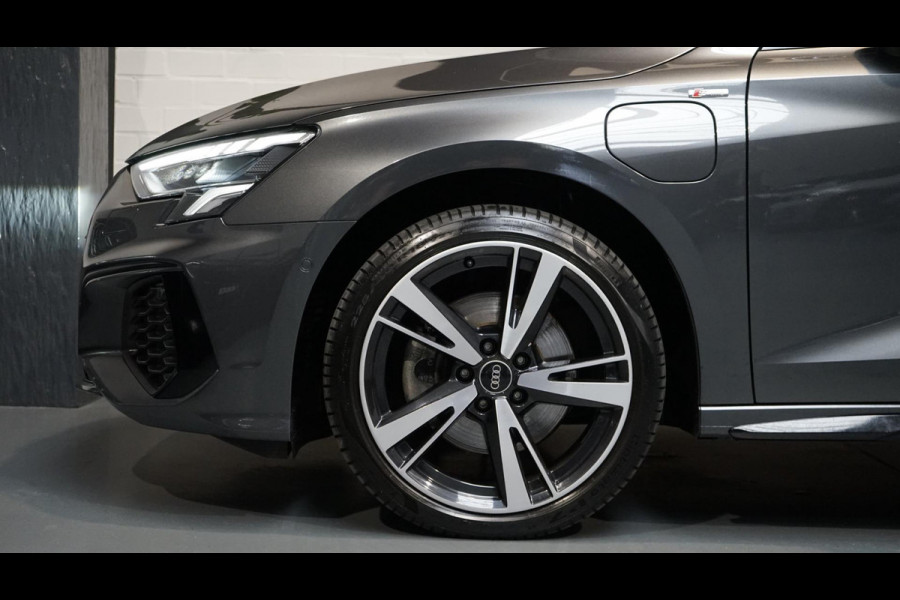 Audi A3 Sportback 40 TFSIe 3x S-Line BLACK OPTIK-AUTOMAAT-ACC-AMBIANCE-CAMERA-DRIVE SELECT-KEYLESS-MATRIX-NAVIGATIE-STOELVERWARMIN