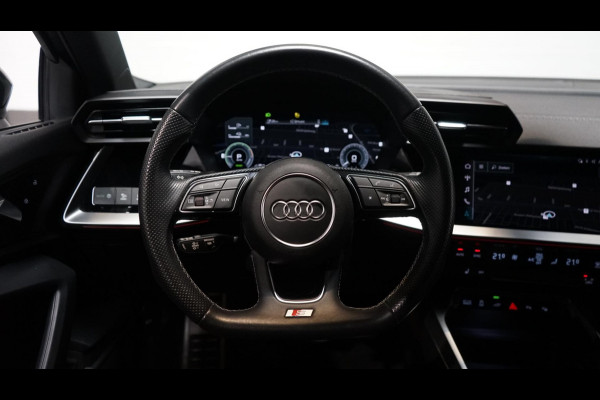 Audi A3 Sportback 40 TFSIe 3x S-Line BLACK OPTIK-AUTOMAAT-ACC-AMBIANCE-CAMERA-DRIVE SELECT-KEYLESS-MATRIX-NAVIGATIE-STOELVERWARMIN