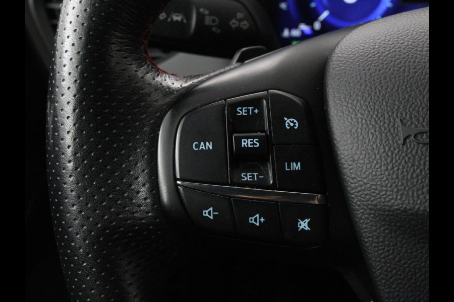 Ford Focus 1.5 EcoBoost ST Line X | Camera | Carplay | Trekhaak | Full LED | Navigatie | Keyless | Digital Cockpit | Climate control | Parkeerhulp | Cruise control