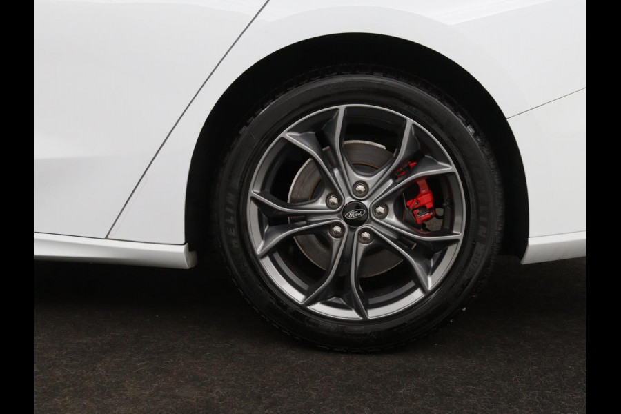 Ford Focus 1.5 EcoBoost ST Line X | Camera | Carplay | Trekhaak | Full LED | Navigatie | Keyless | Digital Cockpit | Climate control | Parkeerhulp | Cruise control