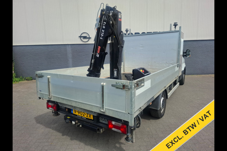 Iveco Daily 3.0I CNG EURO-6 375 35S14N Automaat HIAB Kraan Laadbak 3-Persoons Ecc Trekhaak Camera Blue power Alpine 2-Din Infotainment Sys. Bluetooth Opbergkasten Betonplex Vloer Compressed Natural Gas (CNG) Voertuig 1e Eigenaar Euro 6