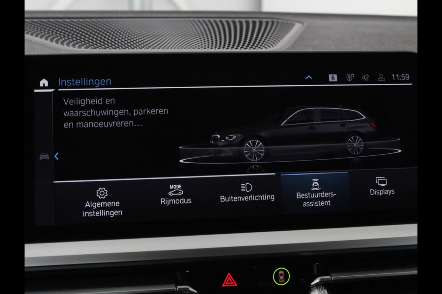 BMW 3-serie 330e Sport Line | Stoelverwarming | Half leder | Carplay | Sportstoelen | Live Cockpit | Sfeerverlichting | Navigatie | Full LED