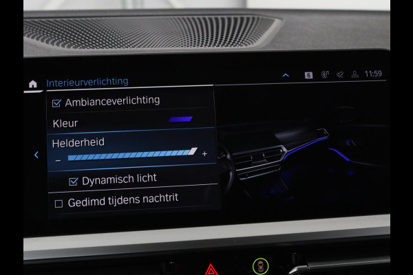 BMW 3-serie 330e Sport Line | Stoelverwarming | Half leder | Carplay | Sportstoelen | Live Cockpit | Sfeerverlichting | Navigatie | Full LED