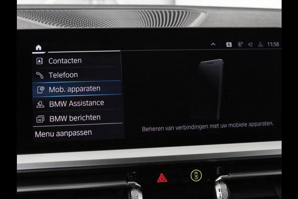 BMW 3-serie 330e Sport Line | Stoelverwarming | Half leder | Carplay | Sportstoelen | Live Cockpit | Sfeerverlichting | Navigatie | Full LED