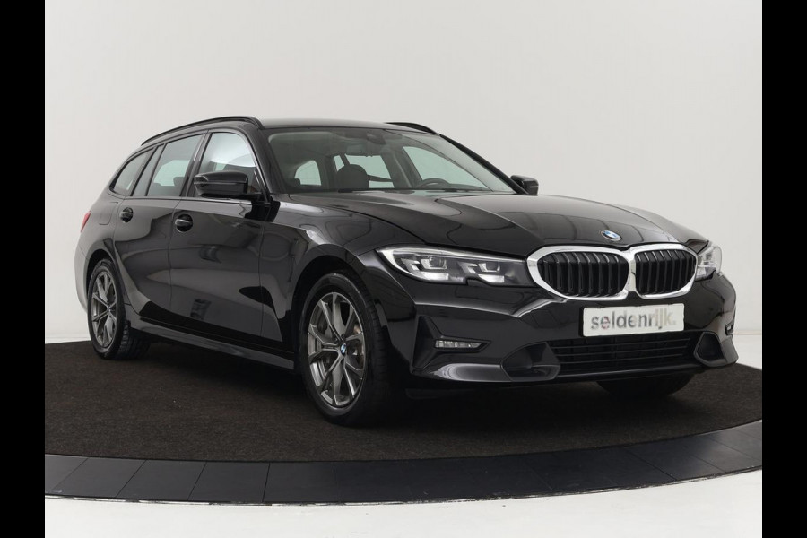 BMW 3-serie 330e Sport Line | Stoelverwarming | Half leder | Carplay | Sportstoelen | Live Cockpit | Sfeerverlichting | Navigatie | Full LED
