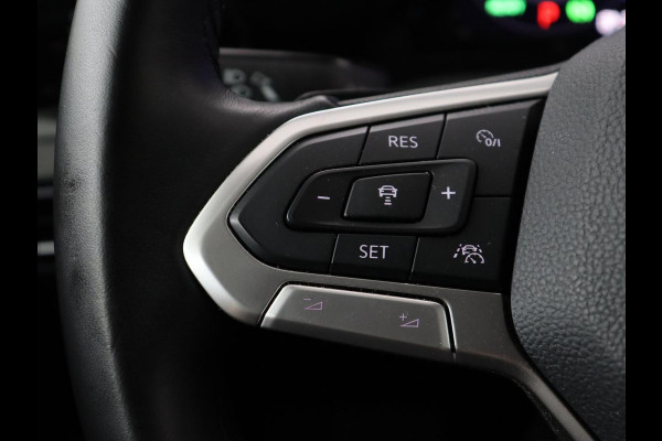 Volkswagen Golf 1.4 eHybrid Style | Stoelverwarming | Carplay | Sfeerverlichting | Navigatie | Full LED | Standkachel | Massage | Adaptive cruise | Memory