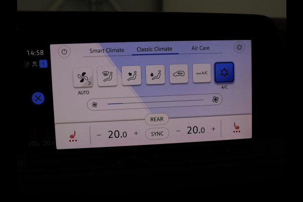 Volkswagen Golf 1.4 eHybrid Style | Stoelverwarming | Carplay | Sfeerverlichting | Navigatie | Full LED | Standkachel | Massage | Adaptive cruise | Memory