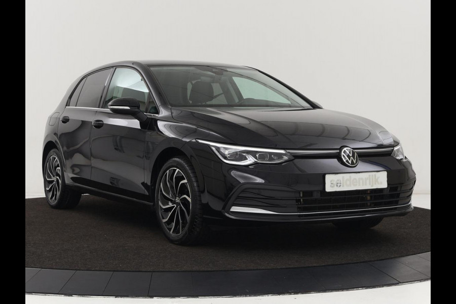 Volkswagen Golf 1.4 eHybrid Style | Stoelverwarming | Carplay | Sfeerverlichting | Navigatie | Full LED | Standkachel | Massage | Adaptive cruise | Memory