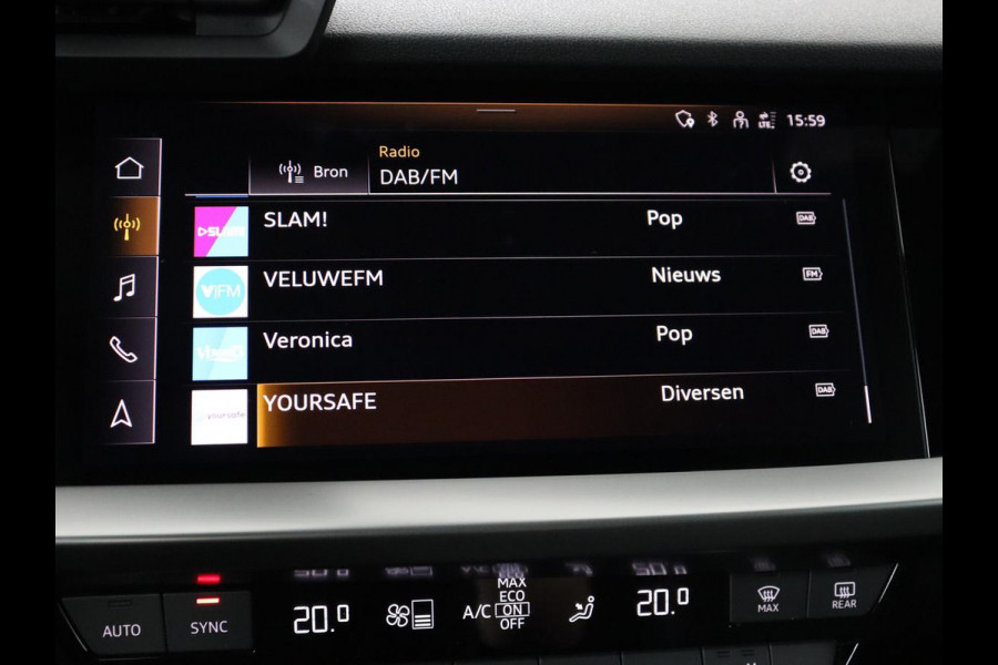 Audi A3 45 TFSIe S edition Competition | Matrix LED | Sportstoelen | Carplay | Navigatie | Half leder | Audi Sound | Climate control | Parkeerhulp | Cruise control