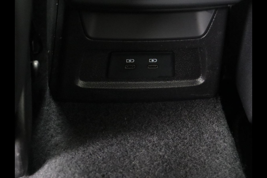 Audi A3 45 TFSIe S edition Competition | Matrix LED | Sportstoelen | Carplay | Navigatie | Half leder | Audi Sound | Climate control | Parkeerhulp | Cruise control