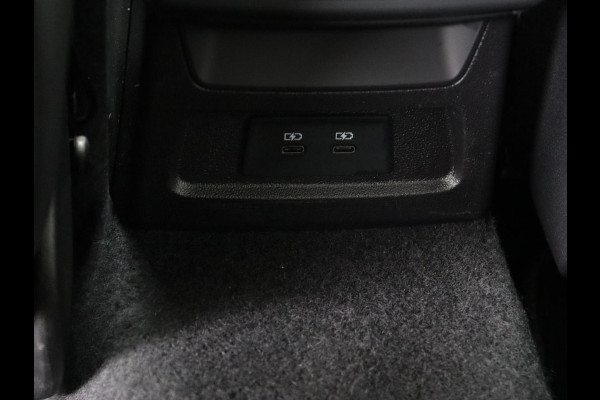 Audi A3 45 TFSIe S edition Competition | Matrix LED | Sportstoelen | Carplay | Navigatie | Half leder | Audi Sound | Climate control | Parkeerhulp | Cruise control
