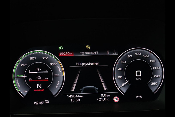 Audi A3 45 TFSIe S edition Competition | Matrix LED | Sportstoelen | Carplay | Navigatie | Half leder | Audi Sound | Climate control | Parkeerhulp | Cruise control