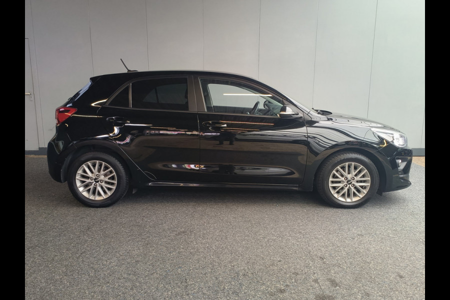Kia Rio 1.0 T-GDi MHEV DynamicLine uit 2022 Fabrieksgarantie tot 04-2029 Henk Jongen Auto's in Helmond,  al 50 jaar service zoals 't hoort!