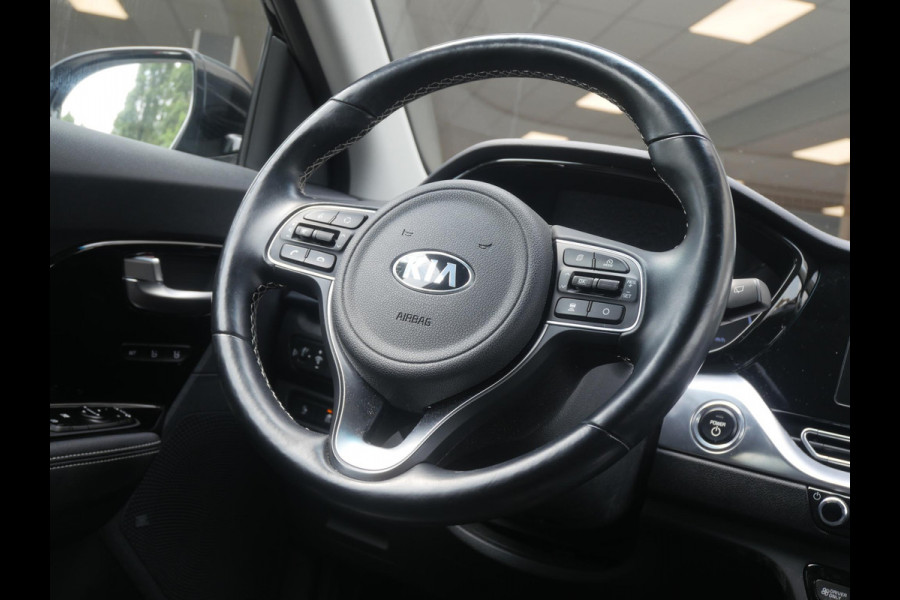 Kia e-Niro ExecutiveLine 64 kWh | 3Fase | LED| Stoelverwarming | Climate control | Navigatie| Keyless entry |