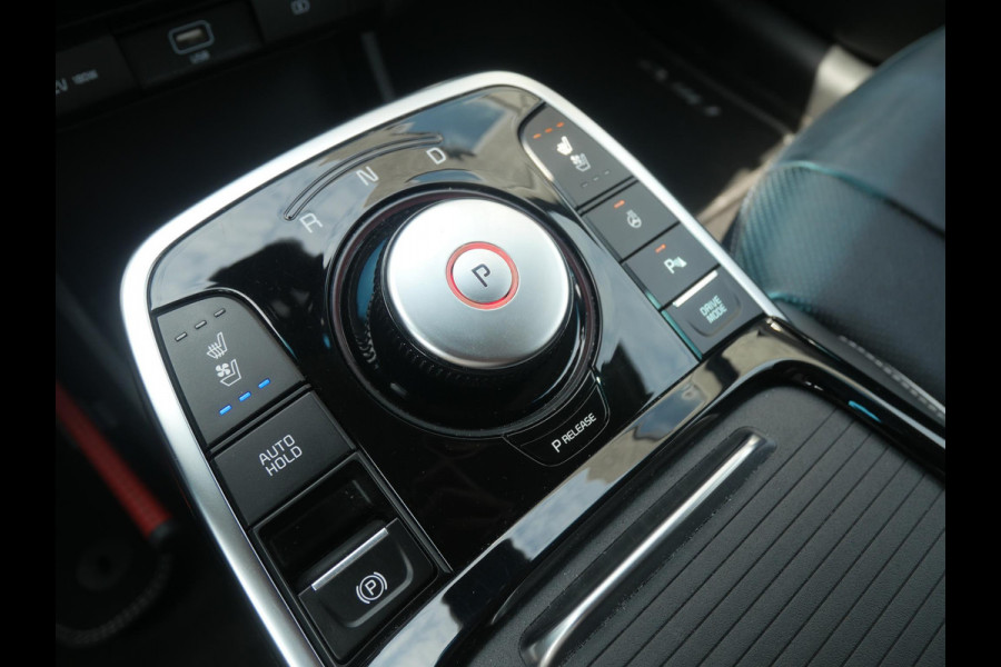 Kia e-Niro ExecutiveLine 64 kWh | 3Fase | LED| Stoelverwarming | Climate control | Navigatie| Keyless entry |