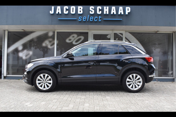 Volkswagen T-Roc 1.5 TSI Style Automaat / Navigatie / Adap. Cruise / Trekhaak / Camera / PDC v+a / 17" LM